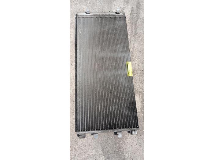 Gebruikte Airco Condensor Renault Master III (FV) 2.3 dCi 145 16V FWD Prijs € 100,00 Margeregeling aangeboden door Umit Sloperij