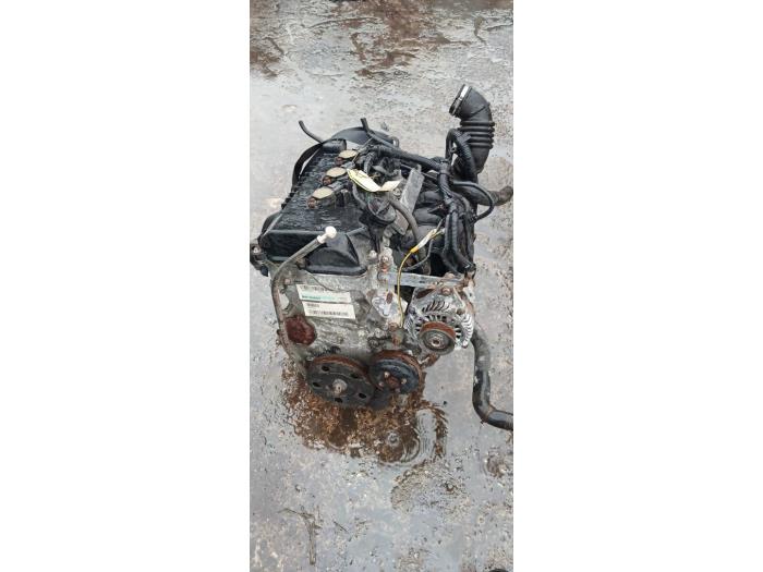 Gebruikte Motor Mitsubishi Colt (Z2/Z3) 1.1 12V Bifuel Prijs € 250,00 Margeregeling aangeboden door Umit Sloperij