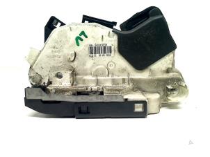 Gebruikte Deurslot Cilinder links Volkswagen Polo V (6R) 1.2 TDI 12V BlueMotion Prijs € 25,00 Margeregeling aangeboden door Autohandel & Demontage Weteringbrug