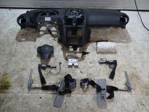 Gebruikte Module + Airbag Set Opel Corsa D 1.3 CDTi 16V ecoFLEX Prijs € 200,00 Margeregeling aangeboden door Autohandel & Demontage Weteringbrug