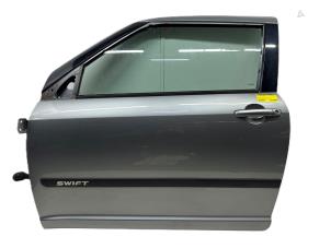 Gebruikte Deur 2Deurs links Suzuki Swift (ZA/ZC/ZD1/2/3/9) 1.3 VVT 16V Prijs € 100,00 Margeregeling aangeboden door Autohandel & Demontage Weteringbrug