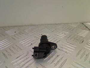 Gebruikte Nokkenas Sensor Mercedes C Estate (S204) 2.5 C-230 V6 24V Prijs € 10,00 Margeregeling aangeboden door Autohandel & Demontage Weteringbrug