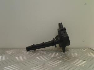 Gebruikte Pen Bobine Mercedes C Estate (S204) 2.5 C-230 V6 24V Prijs € 15,00 Margeregeling aangeboden door Autohandel & Demontage Weteringbrug