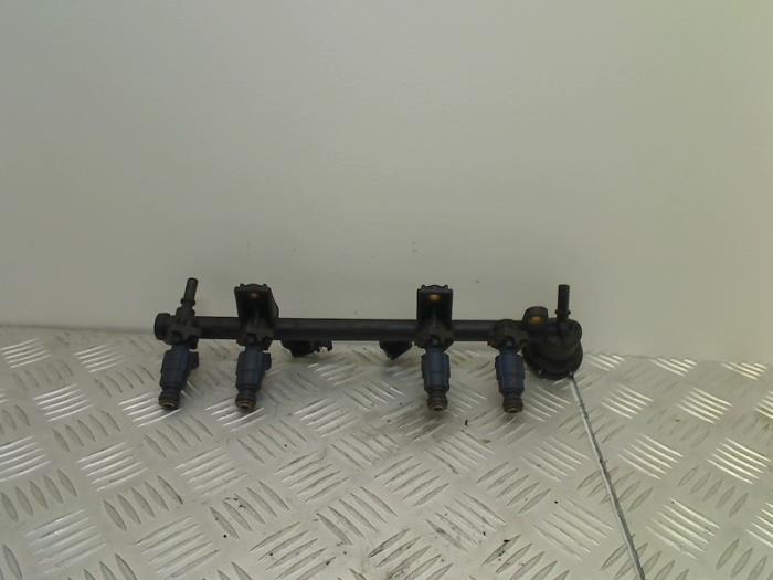 Gebruikte Common rail (Injectie) Citroen Xantia (X1/2) 1.8i X,SX Prijs € 30,00 Margeregeling aangeboden door Autohandel & Demontage Weteringbrug