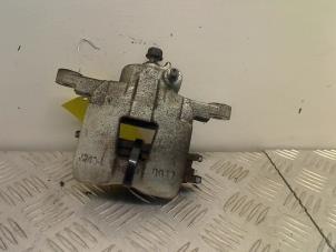 Gebruikte Remklauw (Tang) links-achter Chevrolet Matiz 0.8 S,SE Prijs € 30,00 Margeregeling aangeboden door Autohandel & Demontage Weteringbrug