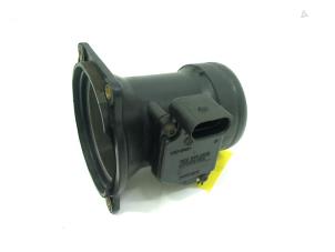 Gebruikte Luchthoeveelheidsmeter Volkswagen Golf IV (1J1) 1.6 Prijs € 20,00 Margeregeling aangeboden door Autohandel & Demontage Weteringbrug