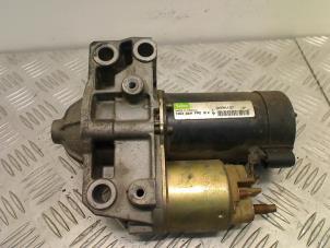 Gebruikte Startmotor Renault Laguna II (BG) 3.0 V6 24V Prijs € 30,00 Margeregeling aangeboden door Autohandel & Demontage Weteringbrug