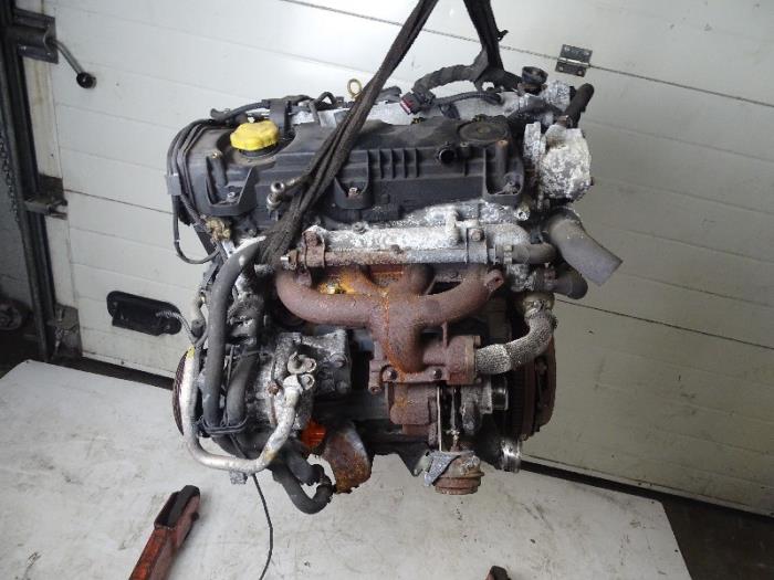 Gebruikte Motor Fiat Bravo (198A) 1.9 JTD Multijet Prijs € 500,00 Margeregeling aangeboden door Autohandel & Demontage Weteringbrug