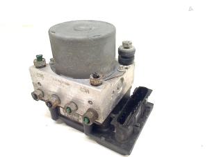 Gebruikte ABS Pomp Renault Twingo (C06) 1.2 Prijs € 40,00 Margeregeling aangeboden door Autohandel & Demontage Weteringbrug