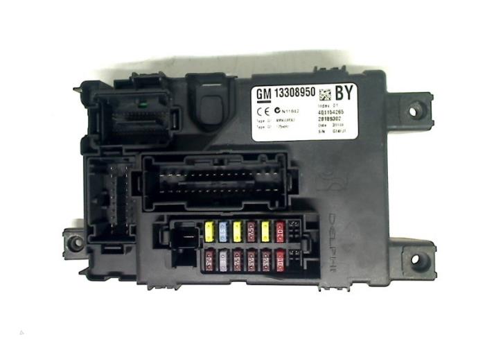 Gebruikte Bodycontrol Module Opel Corsa D 1.2 16V Prijs € 40,00 Margeregeling aangeboden door Autohandel & Demontage Weteringbrug