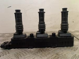 Gebruikte Bobine Opel Corsa C (F08/68) 1.0 12V Prijs € 20,00 Margeregeling aangeboden door Autohandel & Demontage Weteringbrug