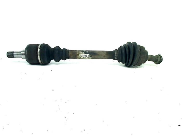 Gebruikte Steekas links-voor Peugeot 307 SW (3H) 2.0 HDi 90 Prijs € 25,00 Margeregeling aangeboden door Autohandel & Demontage Weteringbrug