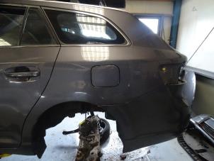 Gebruikte Spatbord links-achter Toyota Avensis Wagon (T27) 2.0 16V D-4D-F Prijs op aanvraag aangeboden door Autohandel & Demontage Weteringbrug