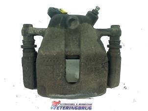 Gebruikte Remklauw (Tang) links-voor Suzuki Swift (ZA/ZC/ZD1/2/3/9) 1.3 VVT 16V Prijs € 20,00 Margeregeling aangeboden door Autohandel & Demontage Weteringbrug