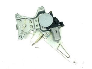 Gebruikte Ruitmechaniek 4Deurs links-achter Suzuki Swift (ZA/ZC/ZD1/2/3/9) 1.3 VVT 16V Prijs € 15,00 Margeregeling aangeboden door Autohandel & Demontage Weteringbrug