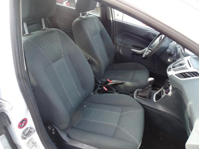 Gebruikte Diversen Ford Fiesta 6 (JA8) 1.25 16V Prijs € 250,00 Margeregeling aangeboden door Autohandel & Demontage Weteringbrug
