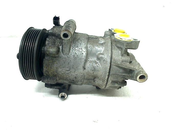 Aircopomp van een Ford Transit 2.2 TDCi 16V 2012