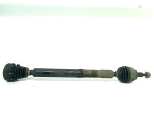 Gebruikte Cardanas rechts-voor (VWA) Volkswagen Golf V (1K1) 1.4 TSI 140 16V Prijs € 40,00 Margeregeling aangeboden door Autohandel & Demontage Weteringbrug