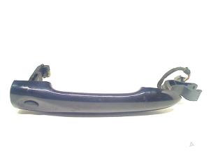 Gebruikte Portiergreep 4Deurs rechts-voor Renault Captur (2R) 0.9 Energy TCE 12V Prijs € 30,00 Margeregeling aangeboden door Autohandel & Demontage Weteringbrug