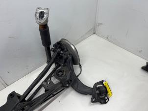 Gebruikte Wielophanging links-achter Mini Mini (F56) 1.5 12V Cooper Prijs € 250,00 Margeregeling aangeboden door Autohandel & Demontage Weteringbrug