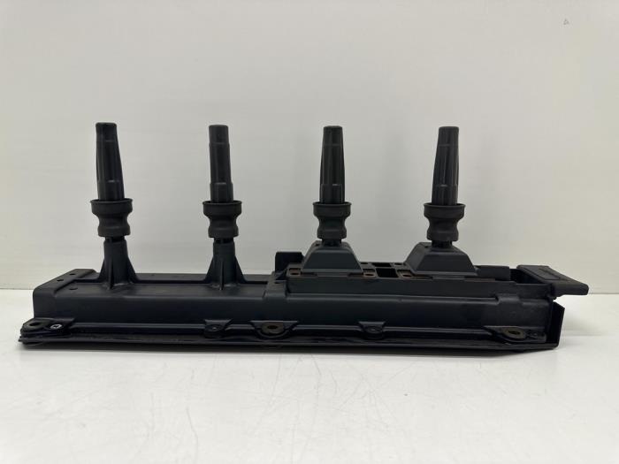 Gebruikte Bobine Peugeot 306 (7A/C/S) 2.0 16V Prijs € 20,00 Margeregeling aangeboden door Autohandel & Demontage Weteringbrug