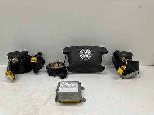 Gebruikte Module + Airbag Set Volkswagen Caddy III (2KA,2KH,2CA,2CH) 1.9 TDI Prijs € 200,00 Margeregeling aangeboden door Autohandel & Demontage Weteringbrug
