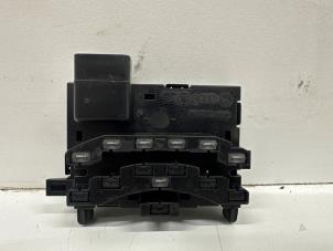 Gebruikte Gier sensor Volkswagen Caddy III (2KA,2KH,2CA,2CH) 1.9 TDI Prijs € 10,00 Margeregeling aangeboden door Autohandel & Demontage Weteringbrug