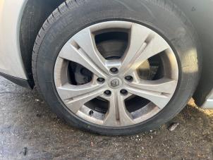 Gebruikte Sportvelgenset + banden Renault Scénic III (JZ) 1.4 16V TCe 130 Prijs € 500,00 Margeregeling aangeboden door Autohandel & Demontage Weteringbrug