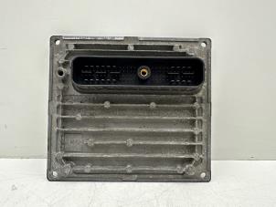 Gebruikte Computer Motormanagement Ford Fiesta 5 (JD/JH) 1.6 16V Prijs € 70,00 Margeregeling aangeboden door Autohandel & Demontage Weteringbrug