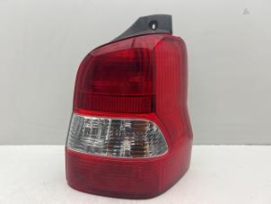 Gebruikte Achterlicht rechts Mazda Demio (DW) 1.5 16V Prijs € 50,00 Margeregeling aangeboden door Autohandel & Demontage Weteringbrug