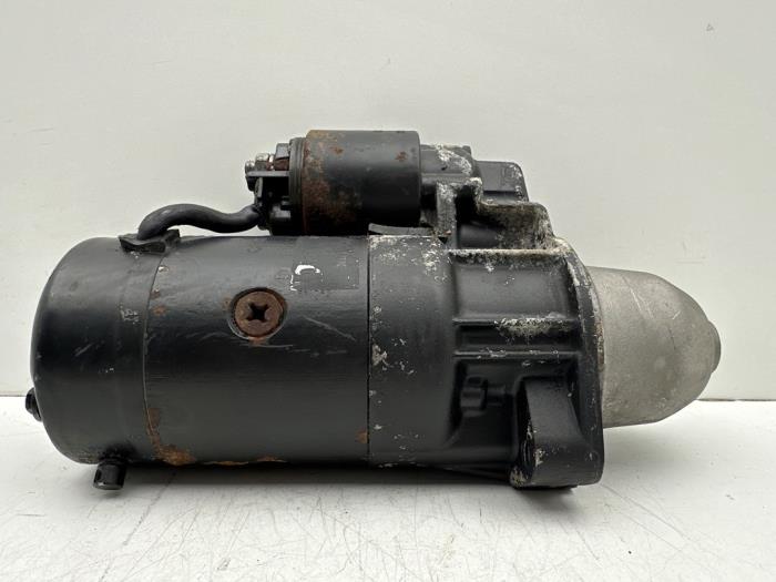 Gebruikte Startmotor Mercedes E Combi (S124) Prijs € 70,00 Margeregeling aangeboden door Autohandel & Demontage Weteringbrug