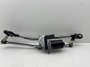 Gebruikte Ruitenwismotor + Mechaniek BMW X5 (E70) xDrive 40d 3.0 24V Prijs € 150,00 Margeregeling aangeboden door Autohandel & Demontage Weteringbrug