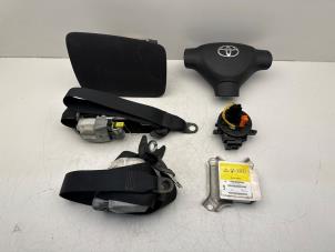 Gebruikte Module + Airbag Set Toyota Aygo (B10) 1.0 12V VVT-i Prijs € 200,00 Margeregeling aangeboden door Autohandel & Demontage Weteringbrug