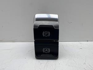 Gebruikte Handrem schakelaar Audi SQ5 (8RB) 3.0 TDI V6 24V Prijs € 15,00 Margeregeling aangeboden door Autohandel & Demontage Weteringbrug