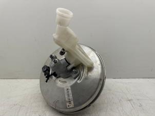 Gebruikte Rembooster Mercedes GLA (H247) 1.3 200 Turbo 16V Prijs € 200,00 Margeregeling aangeboden door Autohandel & Demontage Weteringbrug