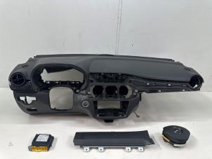 Gebruikte Airbag set + dashboard Mercedes B (W246) 1.6 B-200 BlueEFFICIENCY Turbo 16V Prijs € 1.000,00 Margeregeling aangeboden door Autohandel & Demontage Weteringbrug
