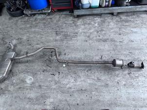 Gebruikte Uitlaat (compleet) Mercedes GLA (H247) 1.3 200 Turbo 16V Prijs € 500,00 Margeregeling aangeboden door Autohandel & Demontage Weteringbrug