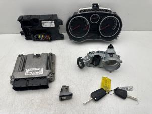 Gebruikte Contactslot + computer Opel Corsa D 1.3 CDTi 16V ecoFLEX Prijs € 235,00 Margeregeling aangeboden door Autohandel & Demontage Weteringbrug