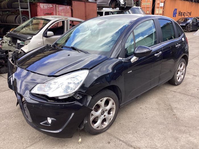 Gebruikte Aandrijfas links-voor Citroen C3 (SC) 1.6 16V VTi 120 Prijs € 40,00 Margeregeling aangeboden door Autohandel & Demontage Weteringbrug