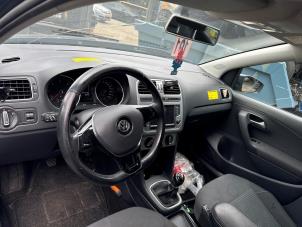 Gebruikte Airbag Set + Module Volkswagen Polo V (6R) 1.4 TDI DPF BlueMotion technology Prijs € 500,00 Margeregeling aangeboden door Autohandel & Demontage Weteringbrug