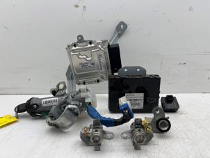 Gebruikte Kontaktslot + computer Hyundai i10 (F5) 1.2i 16V Prijs € 135,00 Margeregeling aangeboden door Autohandel & Demontage Weteringbrug