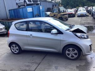 Gebruikte Dorpel rechts Kia Picanto (TA) 1.0 12V Prijs op aanvraag aangeboden door Autohandel & Demontage Weteringbrug