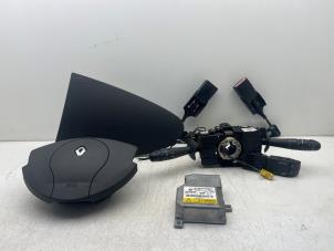 Gebruikte Airbag Set + Module Renault Twingo II (CN) 1.2 Prijs € 300,00 Margeregeling aangeboden door Autohandel & Demontage Weteringbrug