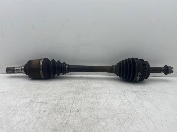 Gebruikte Steekas links-voor Renault Master II (FD/HD) 2.5 dCi 120 FAP Prijs € 50,00 Margeregeling aangeboden door Autohandel & Demontage Weteringbrug