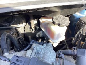 Gebruikte Rembol Hyundai i10 (F5) 1.1i 12V Prijs € 30,00 Margeregeling aangeboden door Autohandel & Demontage Weteringbrug