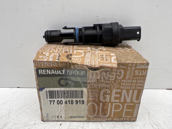 Gebruikte Snelheid Sensor Renault Clio II (BB/CB) 1.2 Prijs € 40,00 Margeregeling aangeboden door Autohandel & Demontage Weteringbrug