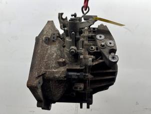 Gebruikte Versnellingsbak Opel Astra H GTC (L08) 1.9 CDTi 100 Prijs € 320,00 Margeregeling aangeboden door Autohandel & Demontage Weteringbrug