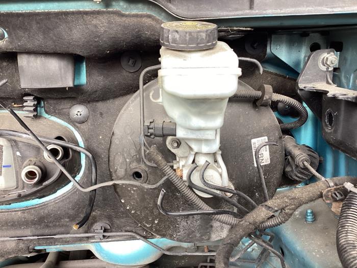 Gebruikte Rembol Opel Corsa D 1.4 16V Twinport Prijs € 30,00 Margeregeling aangeboden door Autohandel & Demontage Weteringbrug