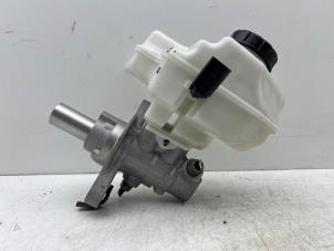 Gebruikte Hoofdremcilinder Cupra Formentor 1.5 TSI 16V Prijs € 65,00 Margeregeling aangeboden door Autohandel & Demontage Weteringbrug