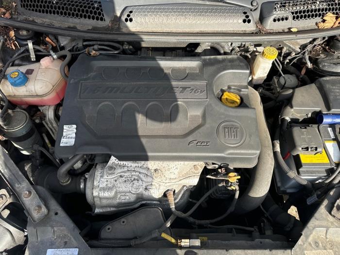 Gebruikte Motor Fiat Bravo (198A) 1.6 JTD Multijet 120 Prijs € 950,00 Margeregeling aangeboden door Autohandel & Demontage Weteringbrug